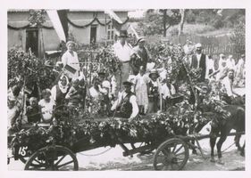 Schwenten, Kreis Angerburg Ogonken, 400 Jahrfeier, Erntewagen II 