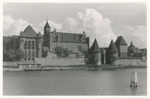 Marienburg, Westpr., Kreis Marienburg Marienburg i. Westpr., Die Marienburg von der Nogatseite XXX Marienburg, Schloß