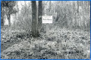 Passenheim, Stadt, Kreis Ortelsburg Passenheim, Grabstelle Obergefreiter Peter Kneip mit vier Kameraden 