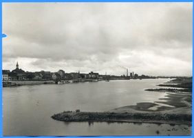Tilsit, Stadt, Stadtkreis Tilsit  Tilsit, Blick auf die Stadt vom nördlichen Memelufer XII Tilsit, Blick auf die Stadt vom nördlichen Memelufer