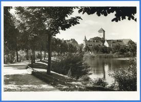 Ortelsburg, Stadt, Kreis Ortelsburg Ortelsburg, Kleine-Haussee-Promenade mit Rathaus Ortelsburg, Haussee