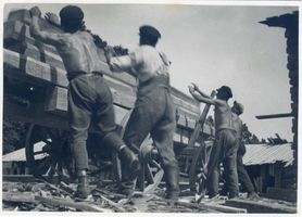 Guschienen, Kreis Sensburg Guschienen, Sägewerk, Arbeiter II 