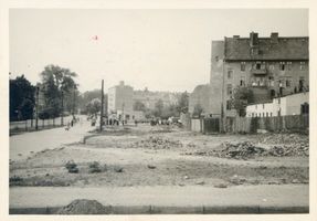 Allenstein, Stadtkreis Allenstein Adolf-Hitler-Allee (fr. Königstraße) Allenstein, Adolf-Hitler-Allee (fr. Königstraße), vom Tunnel aus gesehen Алленштайн, Адольф-Гитлер-аллея (бывшая Кёнигштрассе), вид из тоннеля