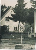 Metgethen, Ort und Bahnstation, Stadtkreis Königsberg Schlageterweg 20-21 Metgethen, Ortsteil Gartenstadt, Schlageterweg 20-21 Metgethen, Häuser früher und heute