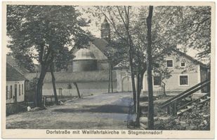 Stegmannsdorf, Kreis Braunsberg Stegmannsdorf, Dorfstraße mit Wallfahrtskirche Штегмансдорф, деревенская улица с паломнической церковью