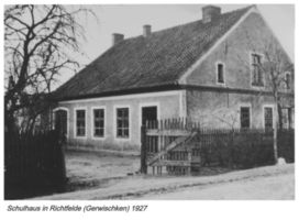 Richtfelde, Ort, Kreis Gumbinnen Gerwischken, Schulhaus Гервишкен, школьное здание