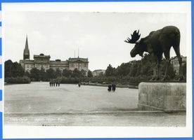 Tilsit, Stadt, Stadtkreis Tilsit Adolf-Hitler-Straße (fr. Am Anger) Tilsit, Anger mit Grenzlandtheater und Elch VI Tilsit, Theater