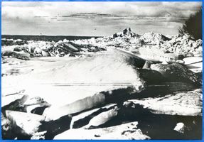 Balga, Kreis Heiligenbeil Balga, Eisberge am Fuß der Burgruine II 