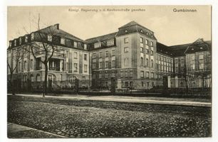 Gumbinnen, Stadt, Kreis Gumbinnen Kirchenstraße Gumbinnen, Königliche Regierung von der Kirchenstraße gesehen Gumbinnen, Regierung