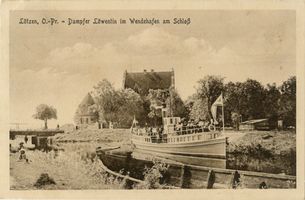 Lötzen, Stadt, Kreis Lötzen Lötzen, Dampfer  Löwentin  im Wendehafen am Schloß Lötzen, Schloß