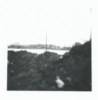 Tilsit, Stadt, Stadtkreis Tilsit Tilsit, Die gesprengte Luisenbrücke, aus dem Schützengraben in der Nähe des Ruderklubs XII 
