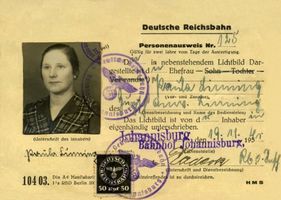 Johannisburg, Kreis Johannisburg Johannisburg, DR, Personenausweis, Paula Linning Johannisburg (Kreis), nicht verortete Bildmotive