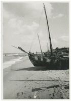  Ostsee, Fischerboote am Strand II 