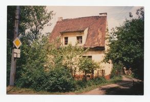 Metgethen, Ort und Bahnstation, Stadtkreis Königsberg Birkenweg 52 Metgethen, Birkenweg 52, Haus Mogilorski, (letztes Haus rechte Seite Nord) Метгетен, Биркенвег, 52, дом Могилорски (последний дом на правой северной стороне)
