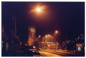 Ortelsburg, Stadt, Kreis Ortelsburg Ortelsburg, Rathaus und Vorplatz, weihnachtlich geschmückt Ортельсбург, ратуша и площадь перед ней, украшенная к Рождеству