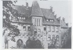 Königsberg (Pr.), Stadtkreis Königsberg Hindenburgstraße Königsberg, Hindenburgstraße, Staatliches Hufen Oberlyzeum, Süd-Ansicht von der Hufenallee aus gesehen Königsberg, Stadtteil Hufen