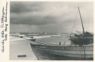 Pillkoppen, Kreis Samland Pillkoppen, Fischerboote am Strand V Пилькоппен, рыбацкие лодки на берегу, V