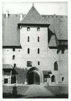 Marienburg, Westpr., Kreis Marienburg Marienburg i. Westpr., Hof in der Marienburg - Mittelschloß, Torturm Marienburg, Schloß