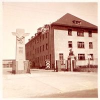 Königsberg (Pr.), Stadtkreis Königsberg Königsberg (Pr.), Hardershof, Kaserne FlaRgt 1, Wache und Haupteingang Кёнигсберг (Пр.), Хардерсхоф, казарма 1-го зенитного полка, караул и главный вход