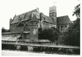 Marienburg, Westpr., Kreis Marienburg Marienburg, Hochschloss und Schlosskirche von  Südosten XXVI Marienburg, Schloß