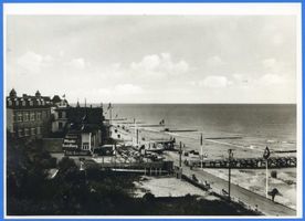 Cranz Kr. Samland, Ort, Kreis Samland Cranz Kr. Samland, Strandpromenade mit Seesteg II Кранц, округ Самбия, приморский променад с морским мостком, II