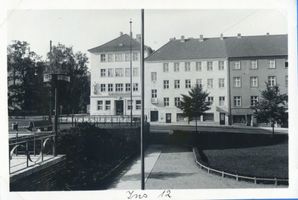 Insterburg, Stadt, Stadtkreis Insterburg Insterburg, Ulmenplatz (Blumenplatz) und Kreissparkasse Инстербург, Вязовая площадь (Цветочная площадь) и уездная сберкасса