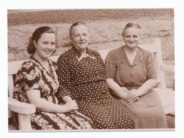  Ganz Ostpreußen, Agnes Miegel mit Freundinnen Вся Восточная Пруссия, Агнес Мигель с подругами
