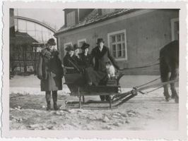 Schloßberg, Kreisstadt, Kreis Schloßberg Schloßberg, Kreisstadt, Im Hof von Margarete und Wilhelm Schröder 