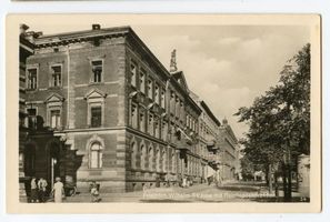 Gumbinnen, Stadt, Kreis Gumbinnen Friedrich-Wilhelm-Straße Gumbinnen, Friedrich-Wilhelm-Straße mit Reichspostdirektion Гумбиннен, Фридрих-Вильгельмштрассе с имперским почтовым управлением