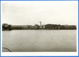 Ortelsburg, Stadt, Kreis Ortelsburg Ortelsburg, Blick vom Haussee auf die Stadt mit Rathaus Ortelsburg, Haussee