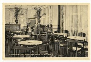 Ebenrode, Stadt, Kreis Ebenrode  3 Ebenrode, Adolf-Hitler-Platz 3, Konditorei Stoll Эбенроде, площадь Адольфа Гитлера 3, кондитерская Штолля