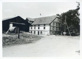 Groß Polleiken, Kreis Gerdauen Groß Polleiken, Stallgebäude links neben dem Gutshaus Гросс-Полляйкен, скотный сарай слева от господского дома