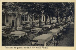 Neuhäuser, Kreis Samland Neuhäuser, Ostseehotel, Teilansicht des Gartens 