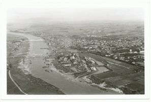 Tilsit, Stadt, Stadtkreis Tilsit Tilsit, Zellstofffabrik von Westen, Luftbild II 