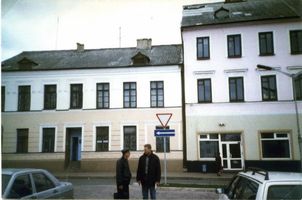 Friedland (Ostpr.), Kreis Bartenstein Friedland (Правдинск), Häuser am Marktplatz Фридланд (Правдинск), дома на рыночной площади