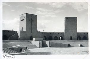 Hohenstein Kr. Osterode, Stadt, Kreis Osterode Hohenstein i. Ostpr., Reichsehrenmal Tannenberg Innenhof, Teilansicht VI Hohenstein, Tannenberg-Nationaldenkmal