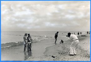 Cranz Kr. Samland, Ort, Kreis Samland Cranz Kr. Samland, Amateurfotograf am Strand 