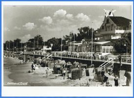 Cranz Kr. Samland, Ort, Kreis Samland Cranz Kr. Samland, Strandpromenade mit dem Hotel Monopol V Кранц, округ Самбия, приморский променад с отелем «Монополь», V