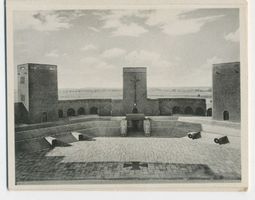 Hohenstein Kr. Osterode, Stadt, Kreis Osterode Hohenstein i. Ostpr., Reichsehrenmal Tannenberg, Ehrenhof mit Hindenburgturm II Хоэнштайн, Вост. Пр., Имперский мемориал Танненберг, почётный двор с башней Гинденбурга II