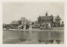 Marienburg, Westpr., Kreis Marienburg Marienburg i. Westpr., Hoch- und Mittelschloß von der Nogatseite Мариенбург (Зап. Пр.), Высокий и Средний замок со стороны Ногата