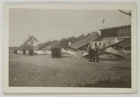 Rossitten Kr. Samland, Kreis Samland Rossitten Kr. Samland, Reichssegelfliegerschule, Antreten vor dem Flugdienst Rossitten Kr. Samland, Segelfliegerschule
