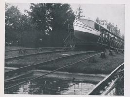 Osterode (Ostpr.), Kreis Osterode Osterode, Oberlandkanal, ein Schiff wird über den Berg gezogen Остероде, Оберландский канал, судно перетаскивают через гору