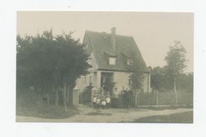 Metgethen, Ort und Bahnstation, Stadtkreis Königsberg Franz-Seldte-Weg 10 Metgethen, Franz-Seldte-Weg 10, Ecke Postweg,  Haus Schaumann Метгетен, Франц-Зельте-вег, 10, угол Поствега, дом Шауманна