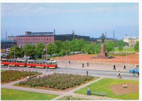 Königsberg (Pr.), Stadtkreis Königsberg Reichsplatz Königsberg - Kaliningrad, ehem. Hauptbahnhof, mit Kalinin-Denkmal III Königsberg, Hauptbahnhof