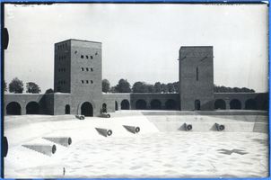 Hohenstein Kr. Osterode, Stadt, Kreis Osterode Hohenstein i. Ostpr., Reichsehrenmal Tannenberg Innenhof, Teilansicht V Hohenstein, Tannenberg-Nationaldenkmal