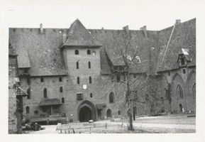 Marienburg, Westpr., Kreis Marienburg Marienburg i. Westpr., Hof in der Marienburg - Mittelschloß Marienburg, Schloß