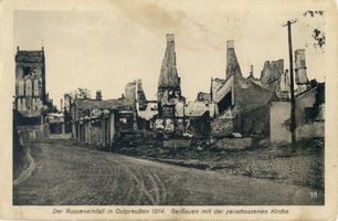 Gerdauen, Stadt und Bahnstation, Kreis Gerdauen Gerdauen, Zerstörte Straße mit Kirche Gerdauen, 1. Weltkrieg