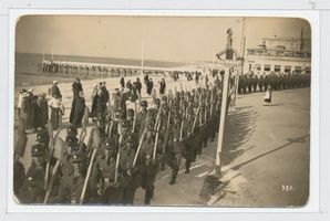  Ostpreußen, Angehörige des Reichsarbeitsdienstes (in Cranz ??) 