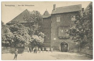 Rastenburg, Stadt, Kreis Rastenburg Rastenburg, Schloß mit Torhaus, Westseite II Rastenburg, Schloß (Ordensburg)