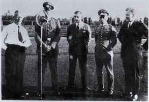 Tilsit, Stadt, Stadtkreis Tilsit Tilsit, Grenzlandsportfest, September 1933, v. links: Krauledat, Arnd, ... Тильзит, спортивный праздник пограничья, сентябрь 1933, слева: Крауледат, Арнд, ...